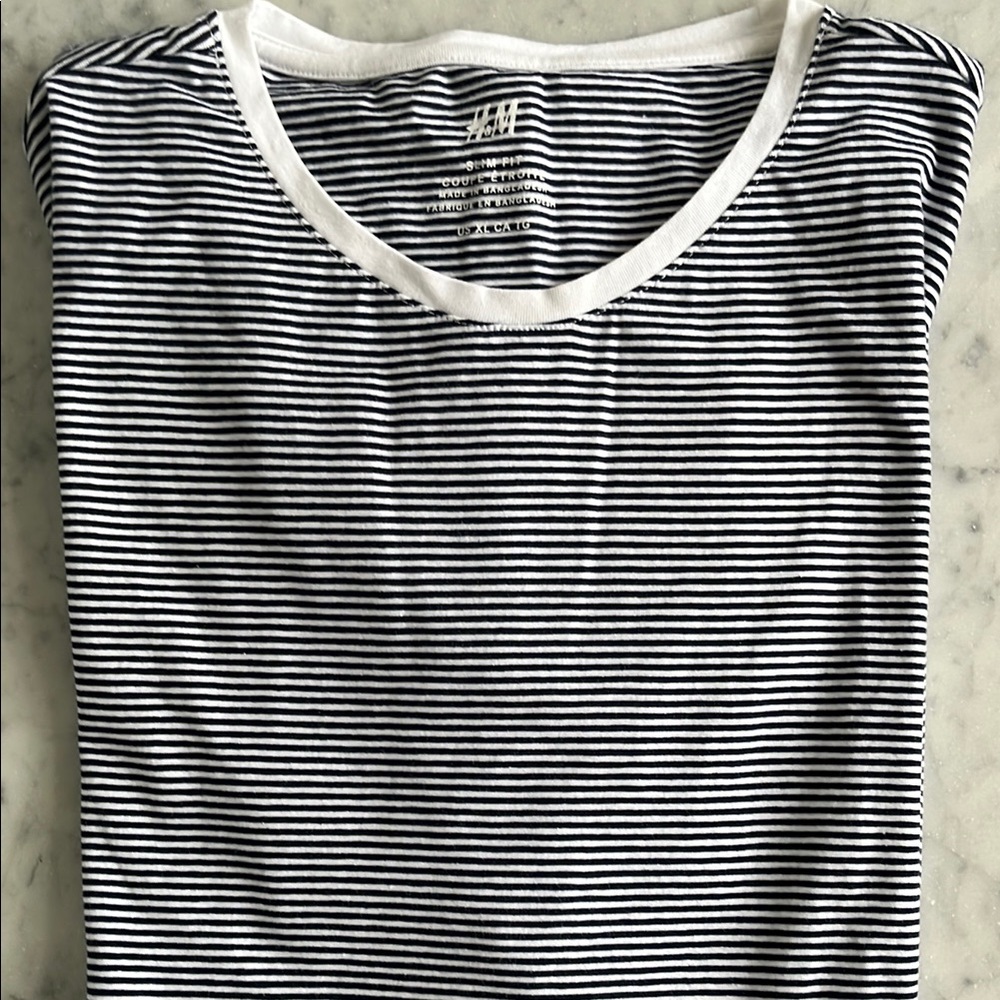H&M Blue and White Striped Mens Tshirt